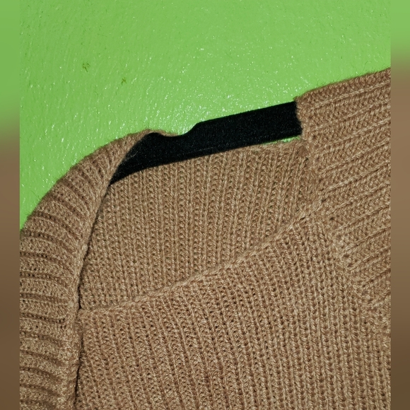 Open Shoulder top - Picture 4 of 5